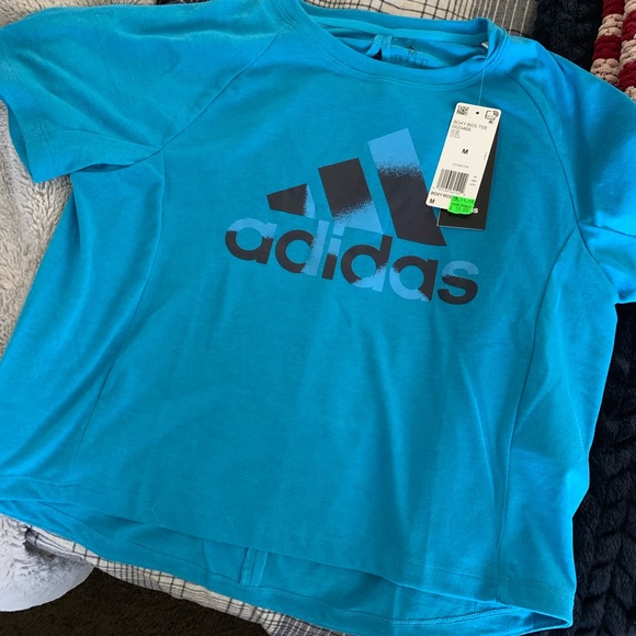 Crop top Adidas work out shirt! - Picture 1 of 3